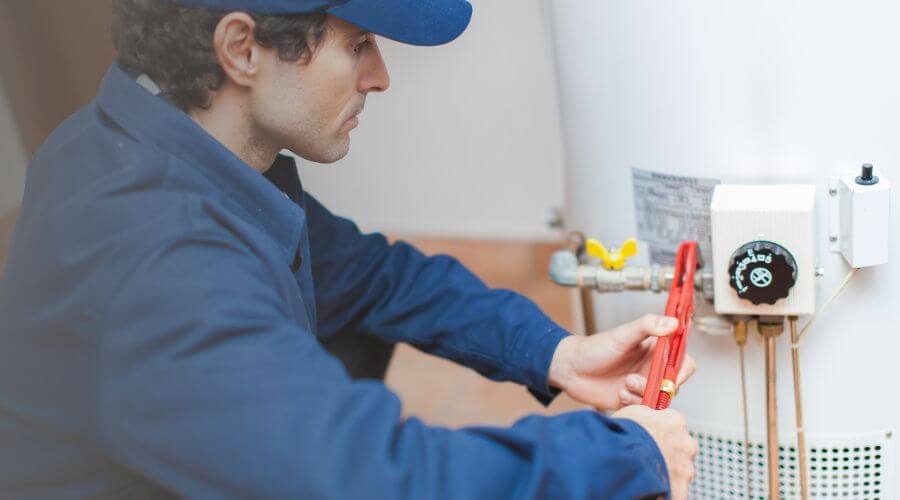 Expert burst pipe repair services in Muddy, IL